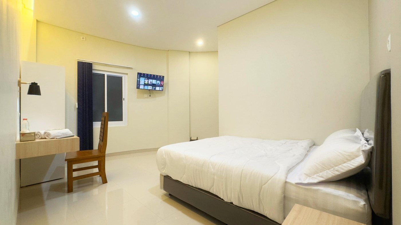 Kamar Deluxe Nganjuk Family Guest House